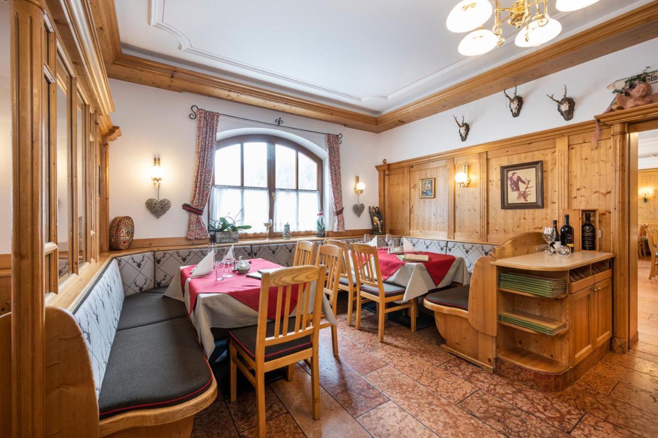 Kirchenwirt Hotel Strobl Exterior photo